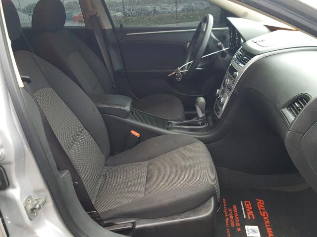 1G1ZH57NX94225197 - 2009 CHEVROLET MALIBU 1LT ვერცხლისფერი ფოტო 5