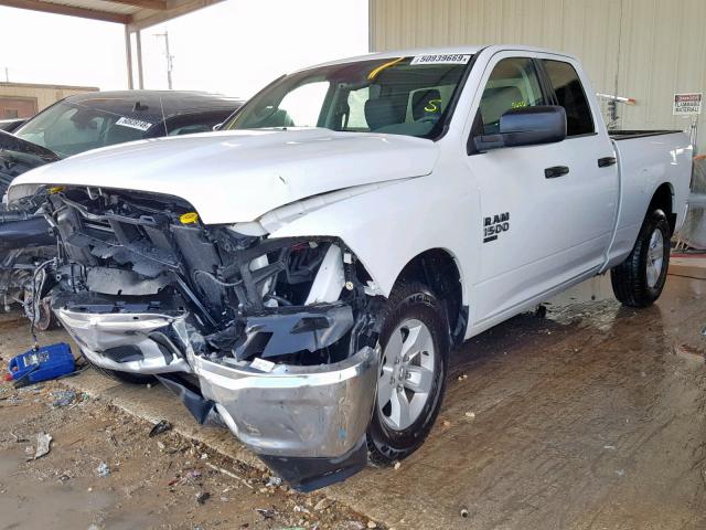 1C6RR6FG3KS610333 - 2019 RAM 1500 CLASS WHITE photo 2