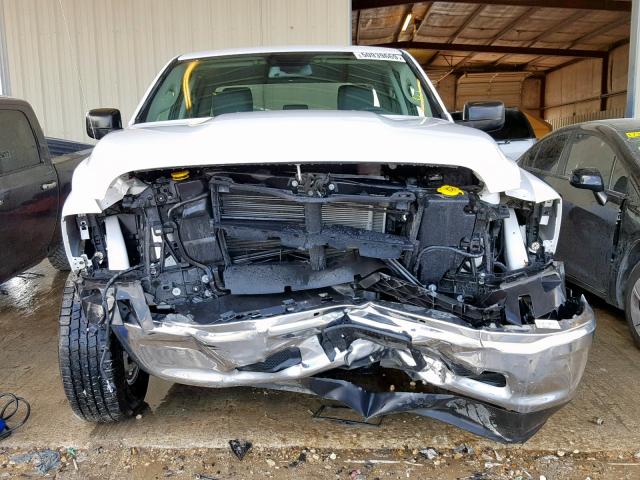 1C6RR6FG3KS610333 - 2019 RAM 1500 CLASS WHITE photo 9