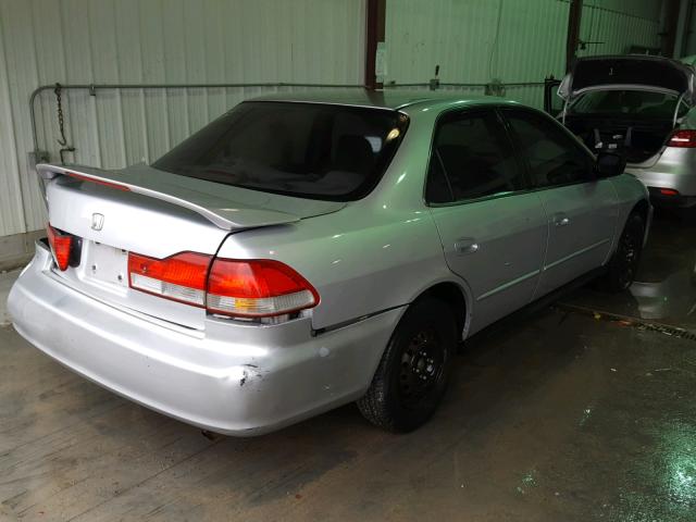 1HGCF86632A101215 - 2002 HONDA ACCORD VAL SILVER photo 4