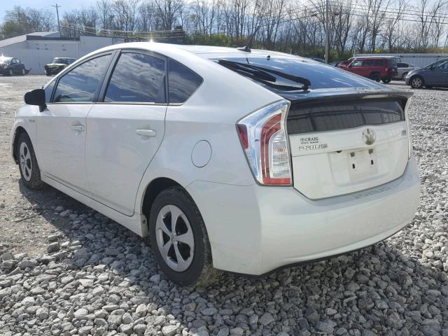 JTDKN3DU5E1754215 - 2014 TOYOTA PRIUS WHITE photo 3