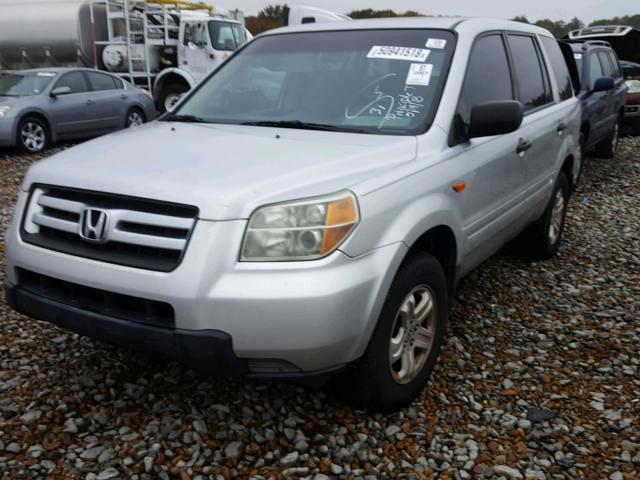 5FNYF28107B003342 - 2007 HONDA PILOT LX SILVER photo 2