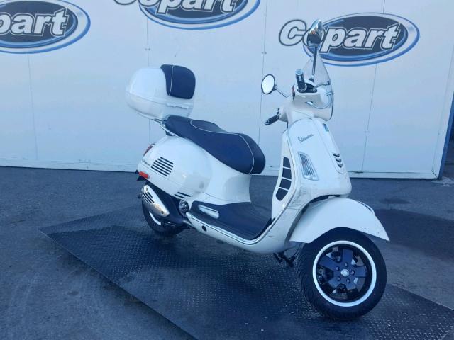 ZAPMA39L6K5201175 - 2019 VESPA GTS300 WHITE photo 1