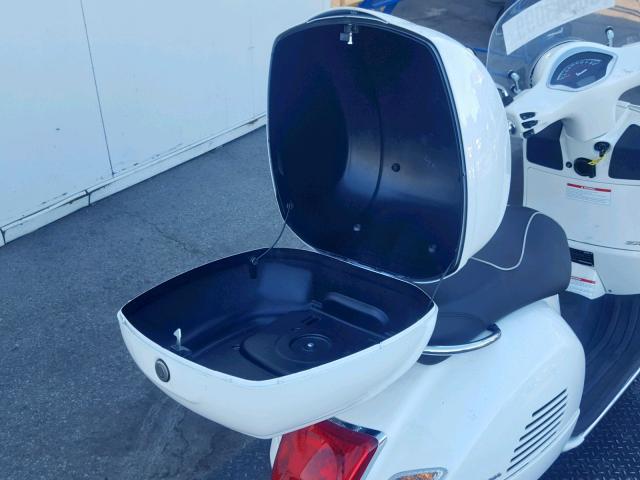 ZAPMA39L6K5201175 - 2019 VESPA GTS300 WHITE photo 9