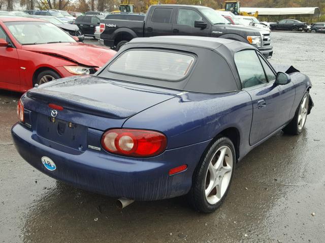 JM1NB353130302082 - 2003 MAZDA MX-5 MIATA BLUE photo 4