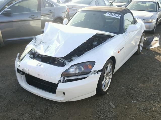 JHMAP21434T003720 - 2004 HONDA S2000 WHITE photo 2