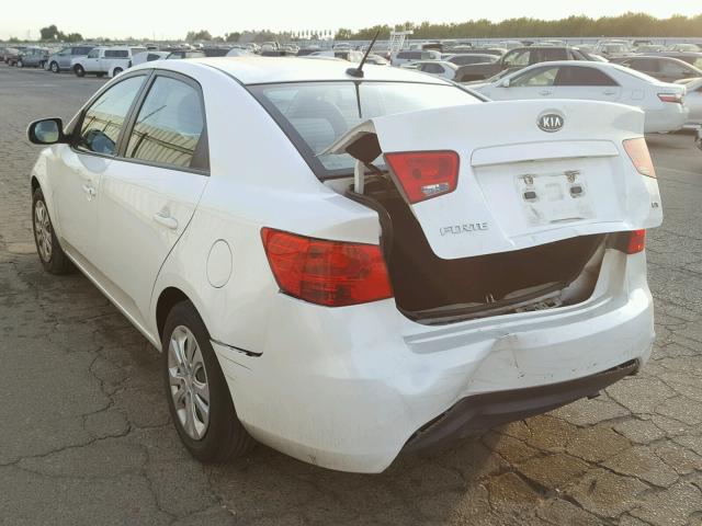 KNAFU4A20D5740692 - 2013 KIA FORTE EX WHITE photo 3