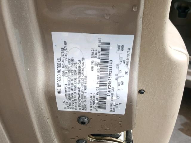 1FAFP34N75W225443 - 2005 FORD FOCUS ZX4 BEIGE photo 10