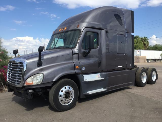 1FUJGLBG1DSBS6742 - 2013 FREIGHTLINER CASCADIA 1 GRAY photo 2