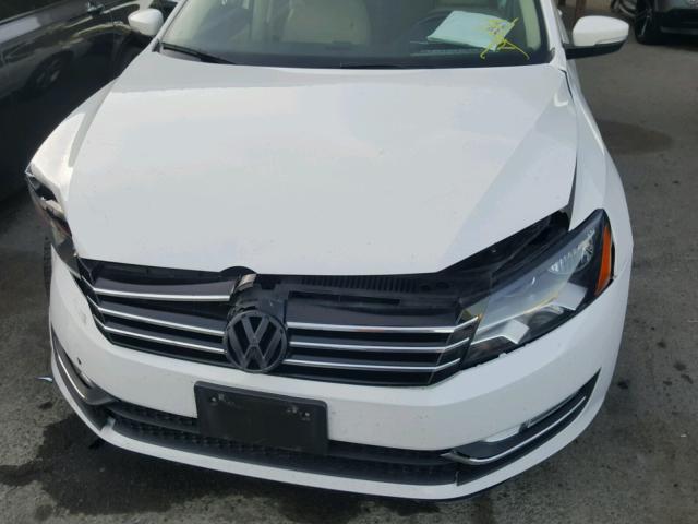 1VWAT7A32FC106547 - 2015 VOLKSWAGEN PASSAT S WHITE photo 7