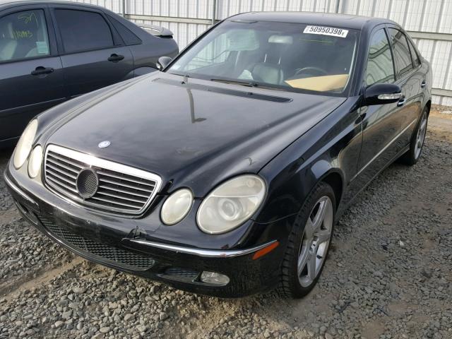 WDBUF65JX3A130062 - 2003 MERCEDES-BENZ E 320 BLACK photo 2