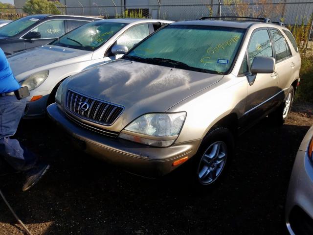 JTJGF10U720129584 - 2002 LEXUS RX 300 GOLD photo 2