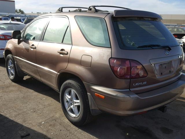 JT6HF10U8X0044744 - 1999 LEXUS RX 300 GOLD photo 3