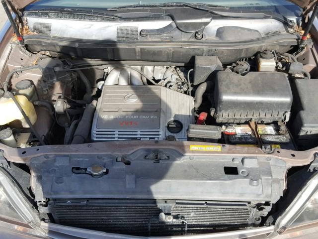 JT6HF10U8X0044744 - 1999 LEXUS RX 300 GOLD photo 7