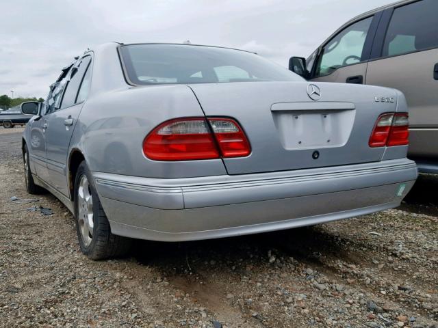 WDBJF65J82B426516 - 2002 MERCEDES-BENZ E 320 SILVER photo 3