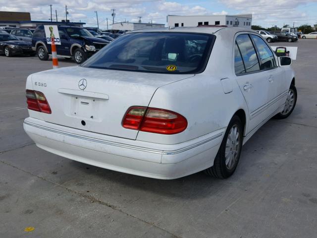 WDBJF65J1YB083007 - 2000 MERCEDES-BENZ E 320 WHITE photo 4