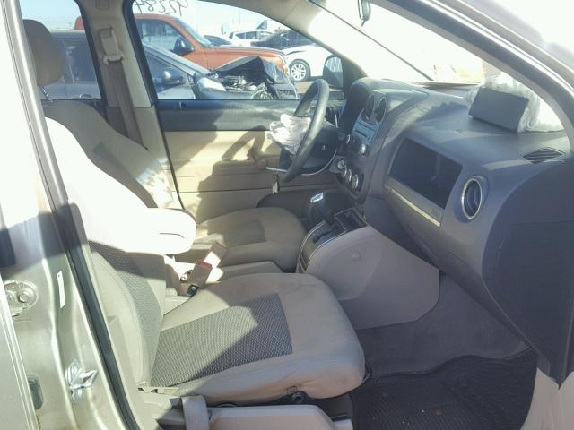 1J4NT4FA6AD531826 - 2010 JEEP COMPASS SP 银色 照片 5