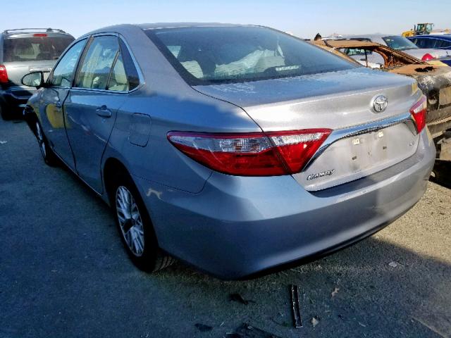 4T1BF1FK7HU276536 - 2017 TOYOTA CAMRY LE SILVER photo 3