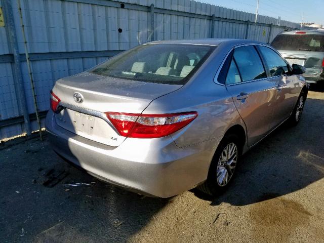 4T1BF1FK7HU276536 - 2017 TOYOTA CAMRY LE SILVER photo 4