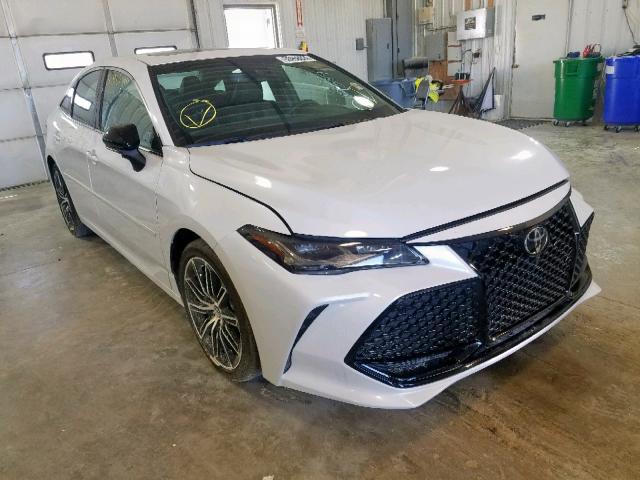 4T1BZ1FB5KU019549 - 2019 TOYOTA AVALON XLE WHITE photo 1