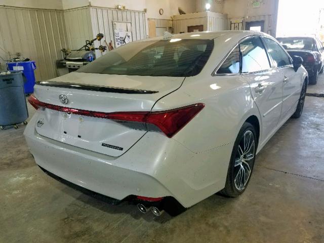 4T1BZ1FB5KU019549 - 2019 TOYOTA AVALON XLE WHITE photo 4