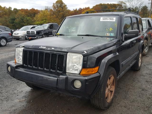 1J8HG48K96C268718 - 2006 JEEP COMMANDER BLACK photo 2