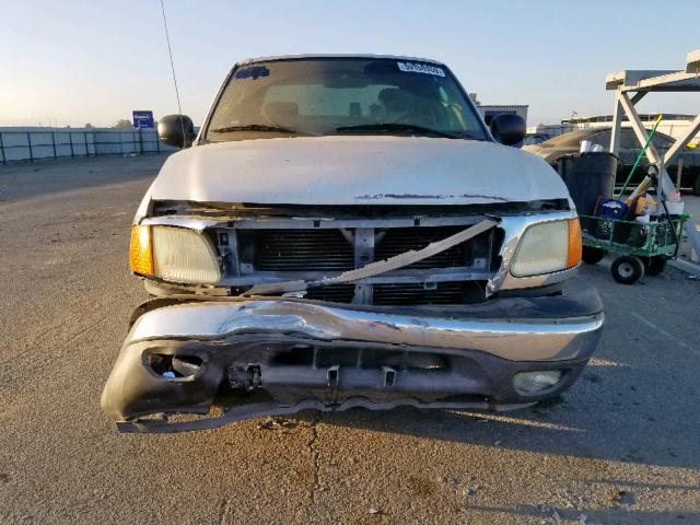 2FTRX17W74CA77157 - 2004 FORD F-150 HERI WHITE photo 9