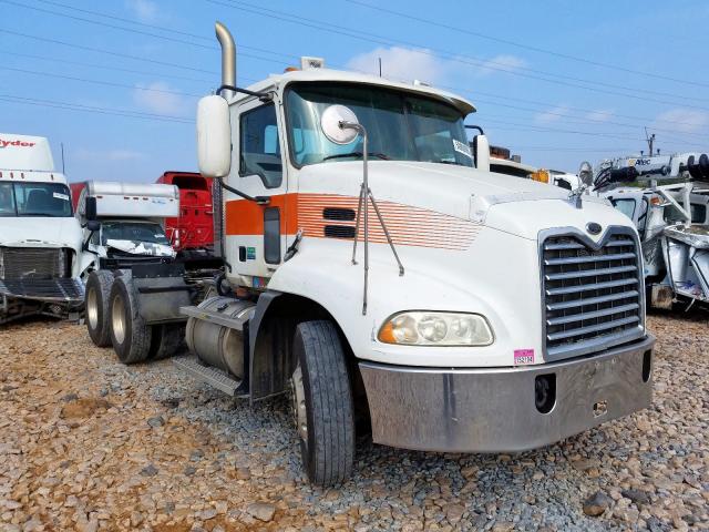 1M1AK06Y17N016491 - 2007 MACK 600 CXN600 WHITE photo 1