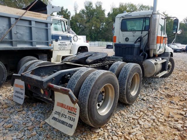 1M1AK06Y17N016491 - 2007 MACK 600 CXN600 WHITE photo 4