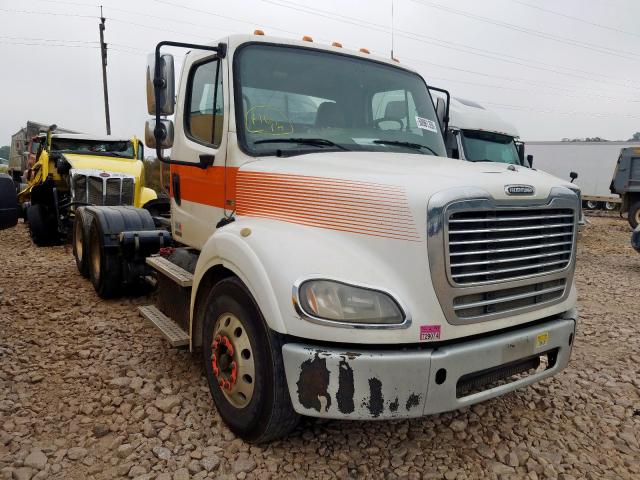 1FUGC5DV3CDBF7390 - 2012 FREIGHTLINER M2 112 MED WHITE photo 1