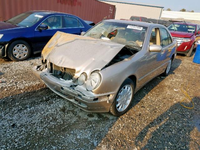 WDBJF65J11B350717 - 2001 MERCEDES-BENZ E 320 BEIGE photo 2