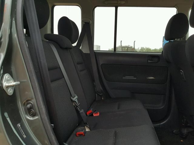 JTLKT324750216585 - 2005 TOYOTA SCION XB GREEN photo 6