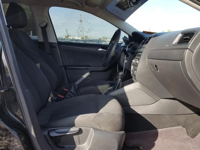 3VW1K7AJ7EM254983 - 2014 VOLKSWAGEN JETTA BASE BLACK photo 5