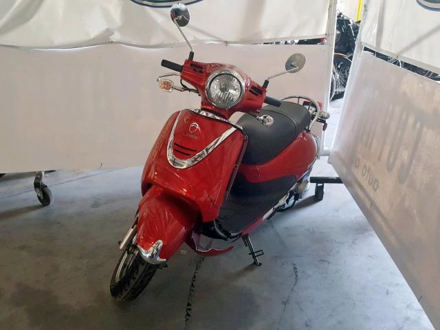 RFGBS1HE8KXAW0918 - 2019 LANCIA SCOOTER RED photo 2