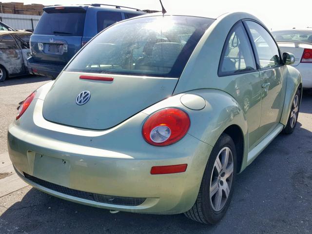 3VWPG31C76M408437 - 2006 VOLKSWAGEN NEW BEETLE 绿色 照片 4