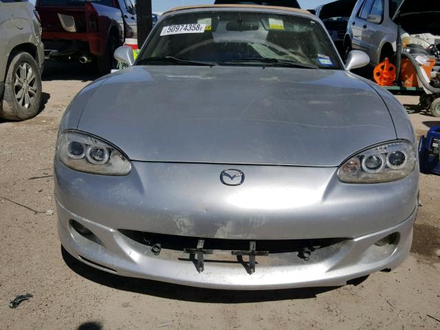 JM1NB353730304306 - 2003 MAZDA MX-5 MIATA SILVER photo 9