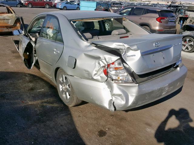 JTDBE32K620017253 - 2002 TOYOTA CAMRY LE SILVER photo 3