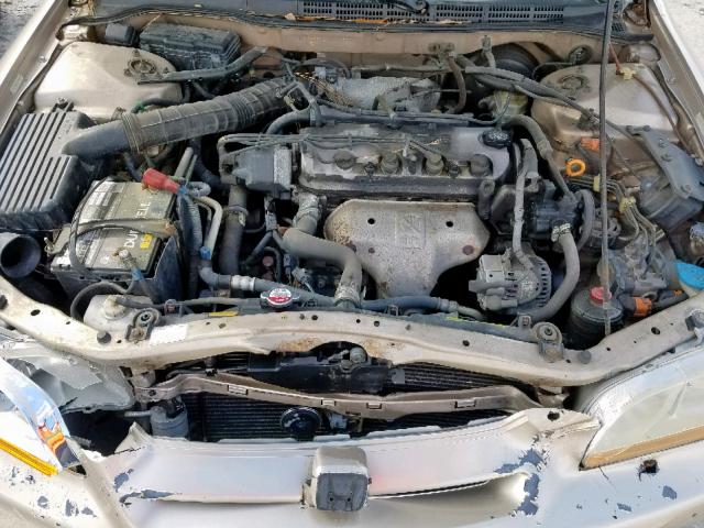 1HGCG5678YA071769 - 2000 HONDA ACCORD SE TAN photo 7