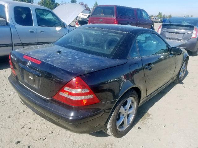 WDBKK65F83F290667 - 2003 MERCEDES-BENZ SLK 320 BLACK photo 4