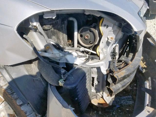 KL1TD56E49B314017 - 2009 CHEVROLET AVEO LS SILVER photo 9