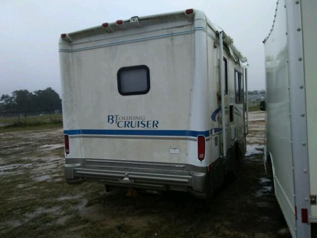 1FDWE35S92HB74575 - 2003 ALML CAMPER WHITE photo 4