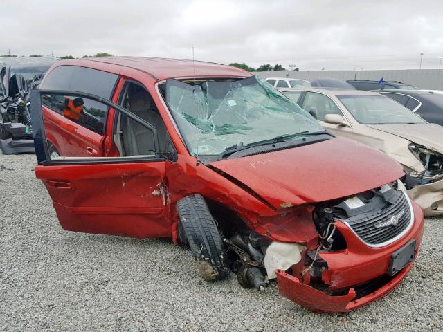 2C4GP44R44R515301 - 2004 CHRYSLER TOWN & COU RED photo 1