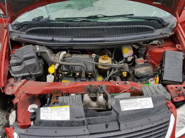 2C4GP44R44R515301 - 2004 CHRYSLER TOWN & COU RED photo 7