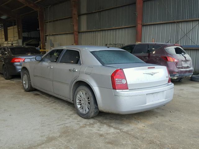 2C3CA5CV1AH154989 - 2010 CHRYSLER 300 TOURIN GRAY photo 3