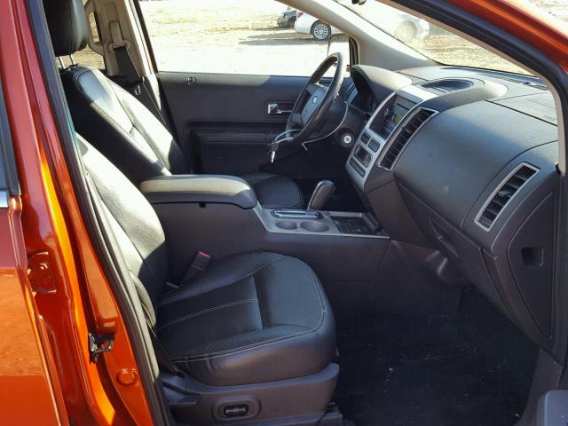 2FMDK39C68BA97303 - 2008 FORD EDGE LIMIT ORANGE photo 5