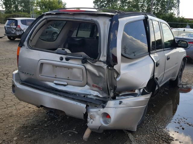 1GKDT13S262305884 - 2006 GMC ENVOY SILVER photo 4