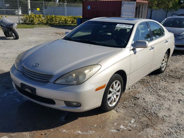 JTHBA30G240003913 - 2004 LEXUS ES 330 GOLD photo 2