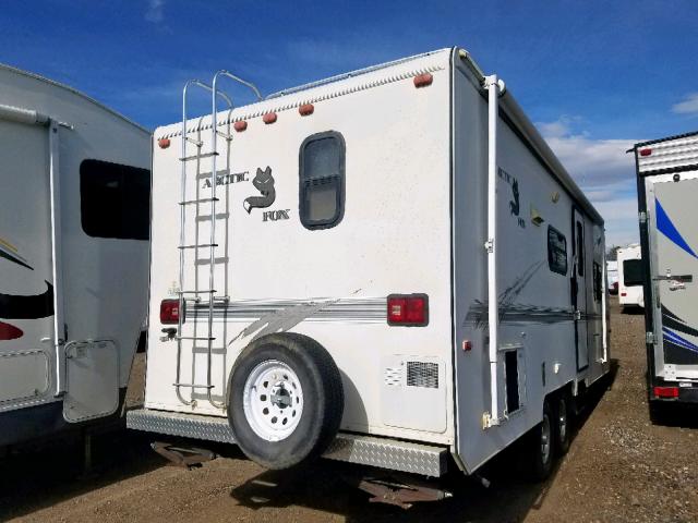 4N11R252320115177 - 2002 NORT ARTIC FOX 白色 照片 4