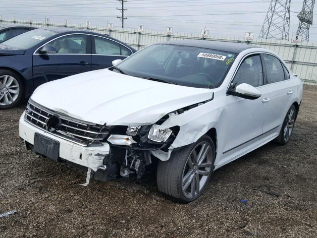 1VWAT7A34GC030850 - 2016 VOLKSWAGEN PASSAT S WHITE photo 2