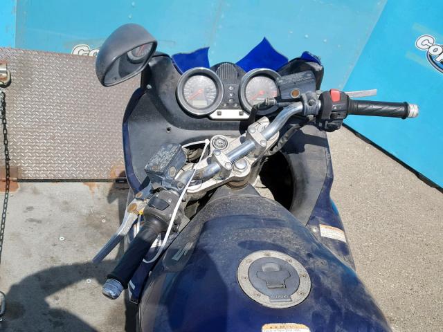 JS1GV77A952100904 - 2005 SUZUKI GSF1200 BA BLUE photo 5